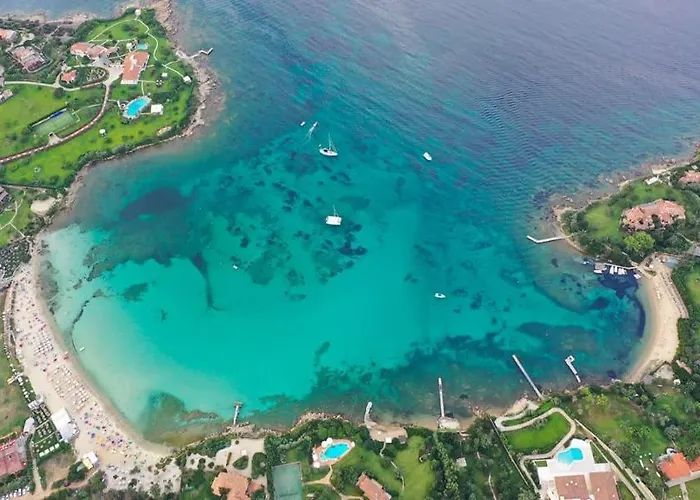 Swimming Pool & Free Park Center Appartement Porto Rotondo