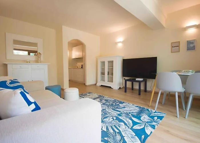 Apartamento Swimming Pool & Free Park Center